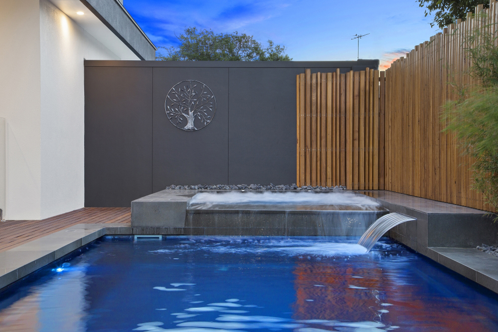 fiberglass_swimming_pool_builder_australia_gallery_neptunespa_blueagate3