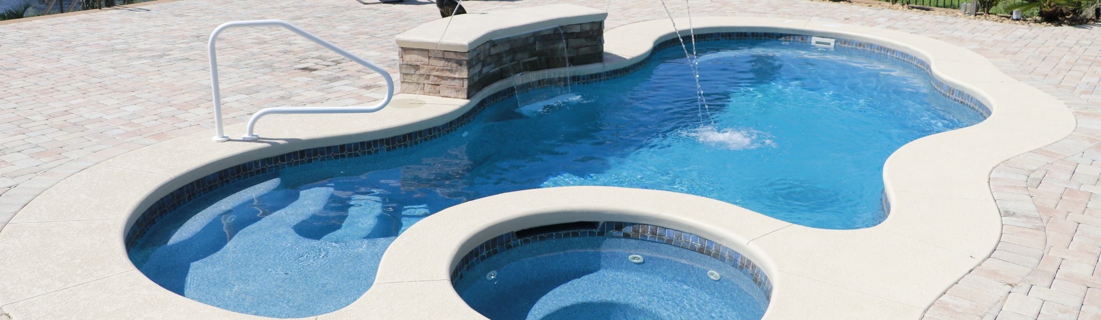 Narellan-Pools-Monument-Fiberglass-Swimming-Pool-in-Blue-Azurite